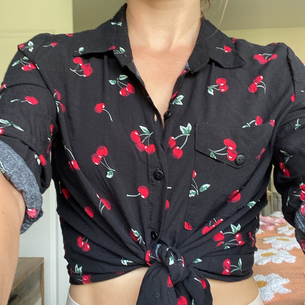 Love Notes Rockabilly Cherry Button Up Cherries T… - image 4